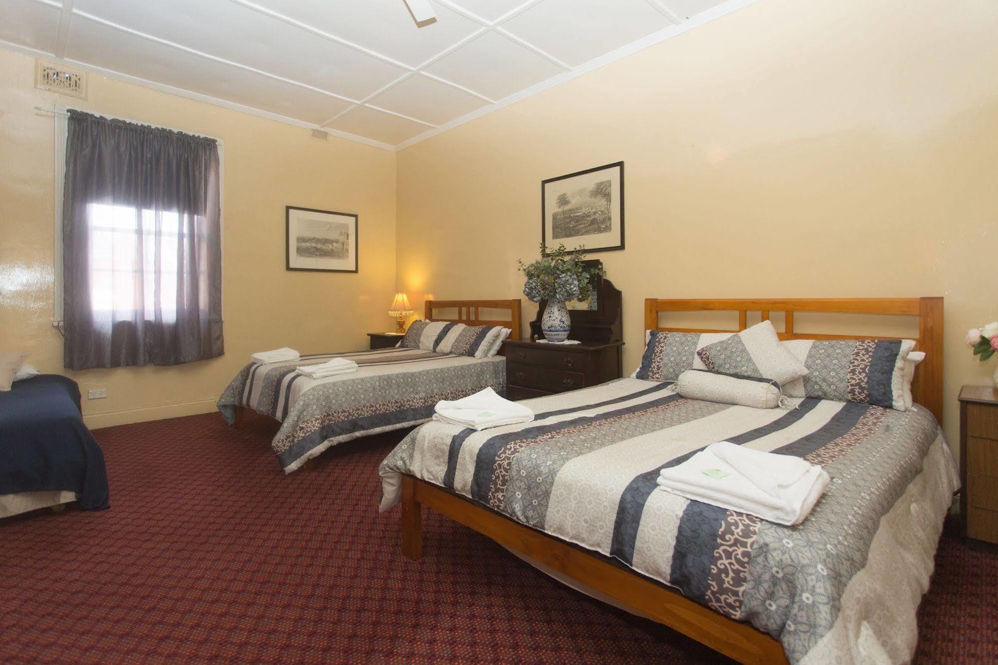 Southern Railway Hotel Goulburn Exterior photo